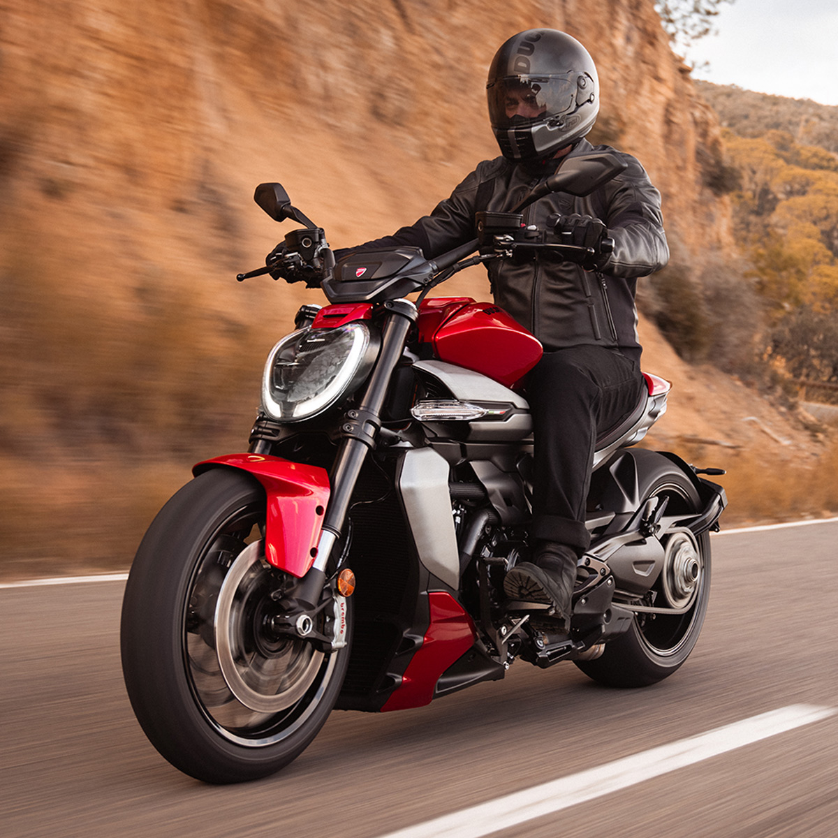 2026 Ducati XDIavel V4 - Image 4