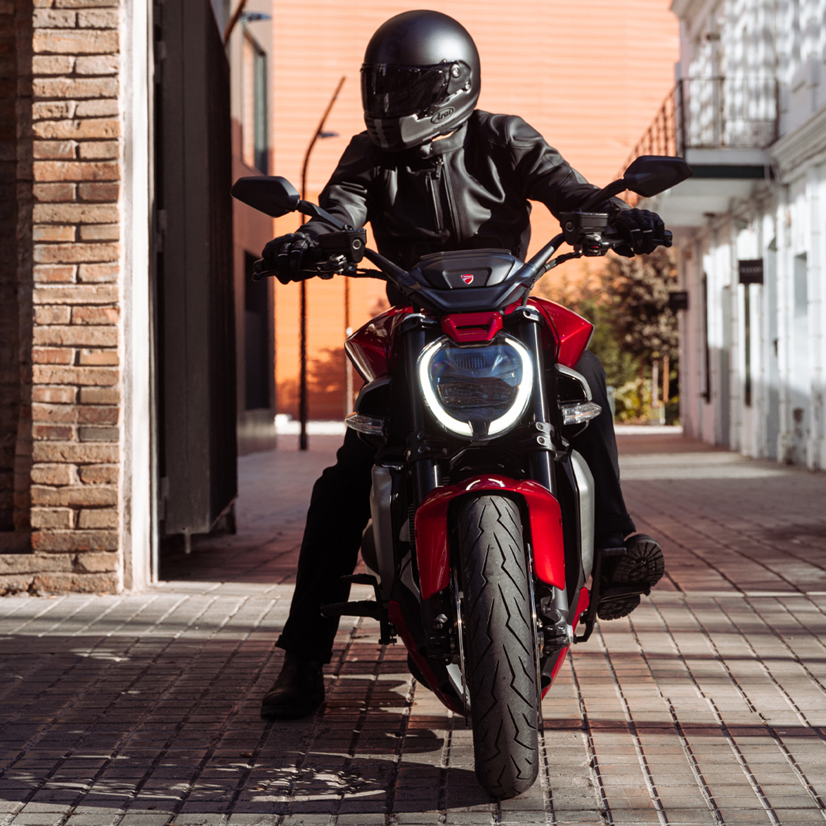 2026 Ducati XDIavel V4 - Image 3